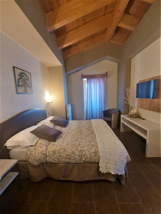 Hotel Altopiano Delle Rocche Rocca di Mezzo Extérieur photo